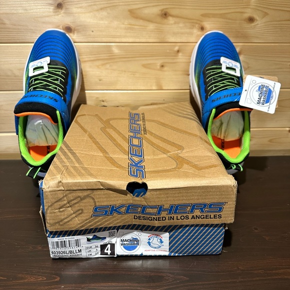 BNWT Skechers Microspec Advance Boys sneakers in Blue/Lime size 4 - Picture 2 of 7